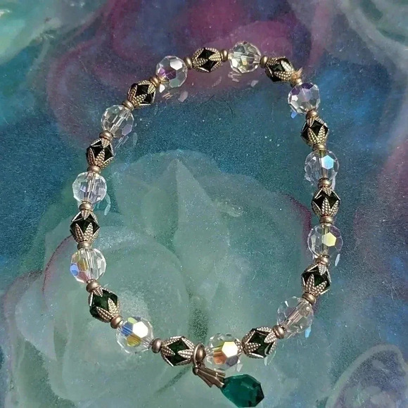 Handmade May Birthstone Stretch Fashion Women's Bracelet (New) - Picture 9 of 9